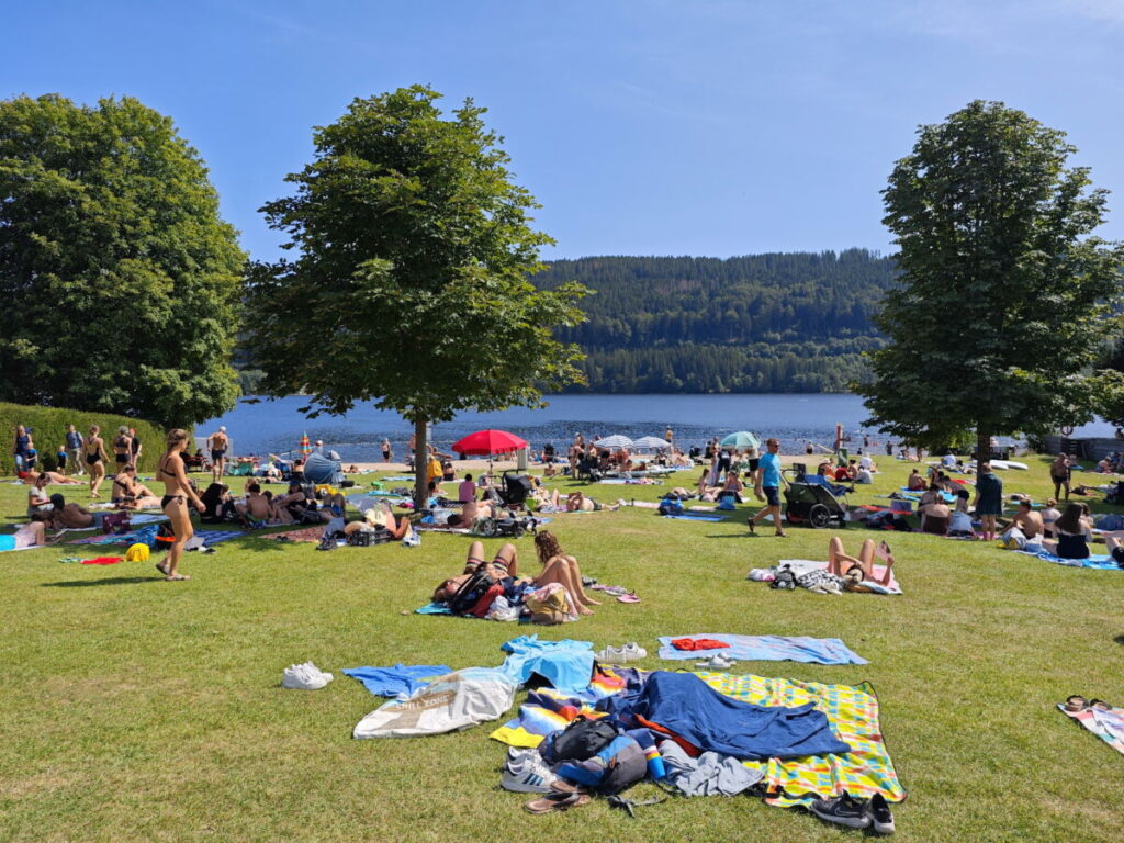 Strandbad Titisee mit Kindern - sehr angenehm an heißen Sommertagen